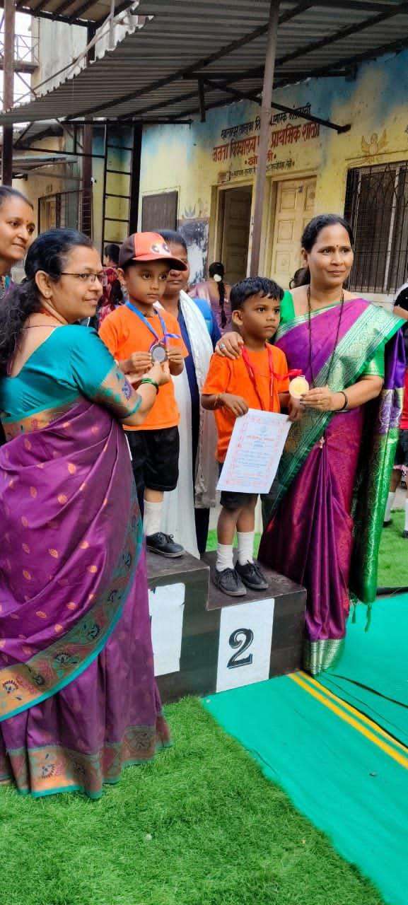 *जनता विद्यालय खोपोली येथे क्रीडा क्षेत्रात कु तन्वीष प्रदिप सताणे याला प्रथम