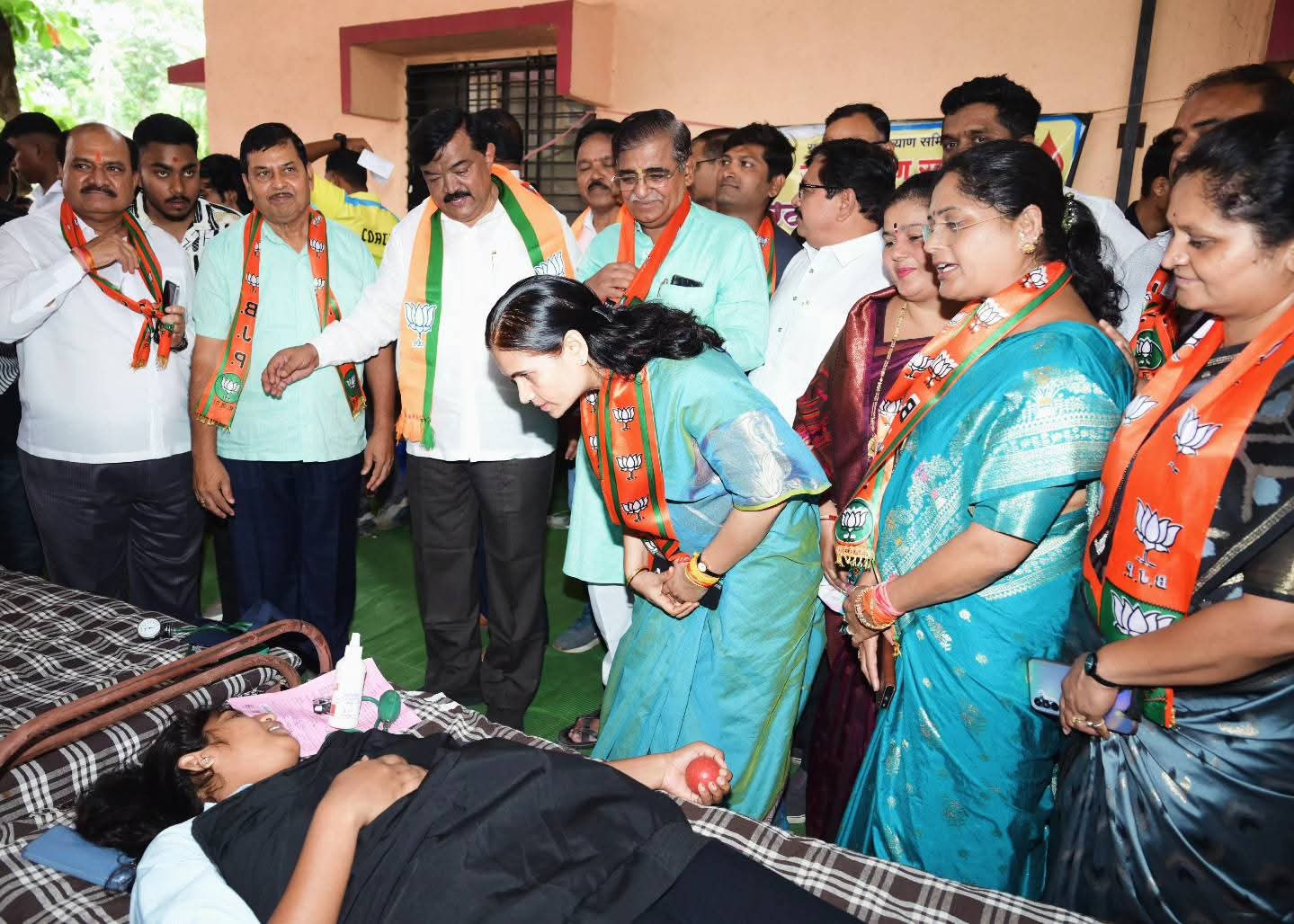 रक्तदान ही केवळ सेवा नाही, तर ती सर्वश्रेष्ठ मानवसेवा आहे डॉ. भारती पवार